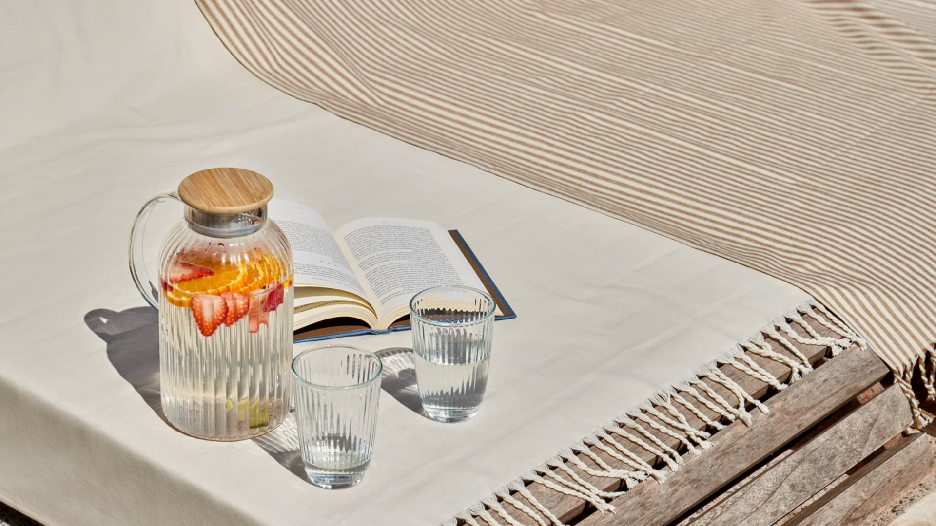 The Pure Mana Towel &amp; Throw